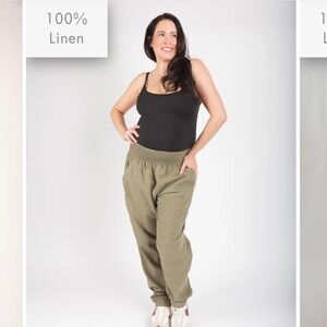 EMME MAMA Everyday Transitional Maternity Smocked Linen Pant.